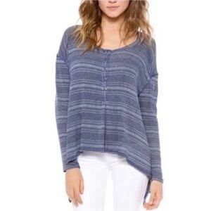 FREE PEOPLE HACCI HENLEY SWING TOP IN NAVY SZ M